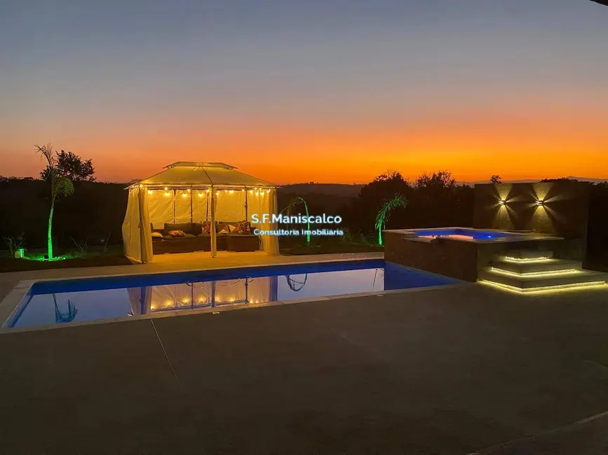 Foto 2 de Casa com 3 quartos à venda, 1400m2 em Granjas Rurais Reunidas São Judas Tadeu, Taubate - SP