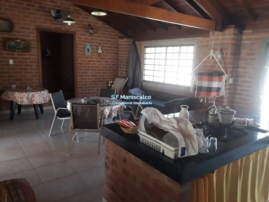 Foto 6 de Chácara com 2 quartos à venda, 1550m2 em Mococa - SP