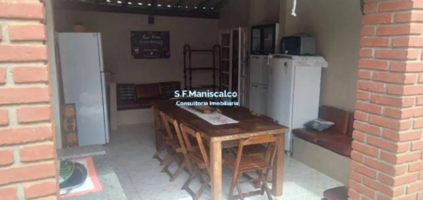 Pousada com 5 quartos à venda e para alugar, 936m2 em Ubatuba - SP - imagem 5 Foto 5 de Pousada com 5 quartos à venda e para alugar, 936m2 em Ubatuba - SP