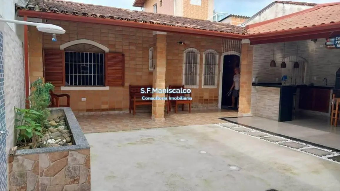 Foto 4 de Casa com 5 quartos à venda, 300m2 em Ubatuba - SP