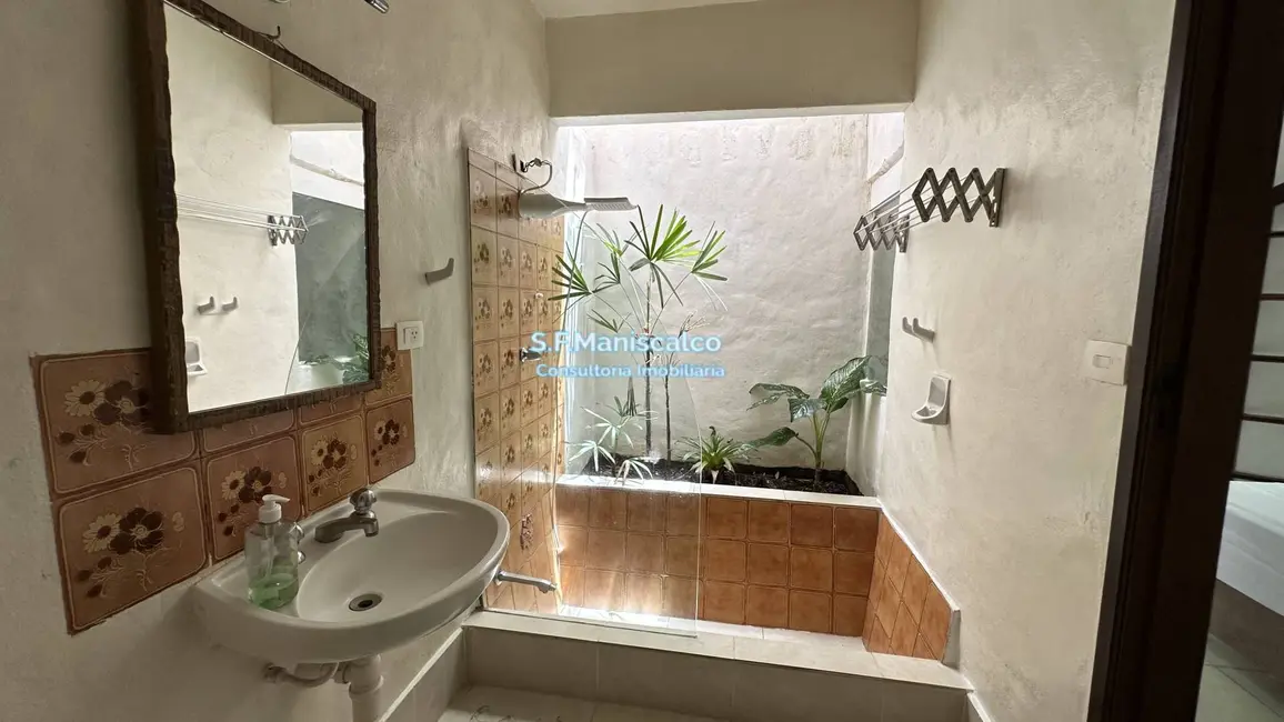 Foto 9 de Casa com 6 quartos à venda, 1200m2 em Ubatuba - SP