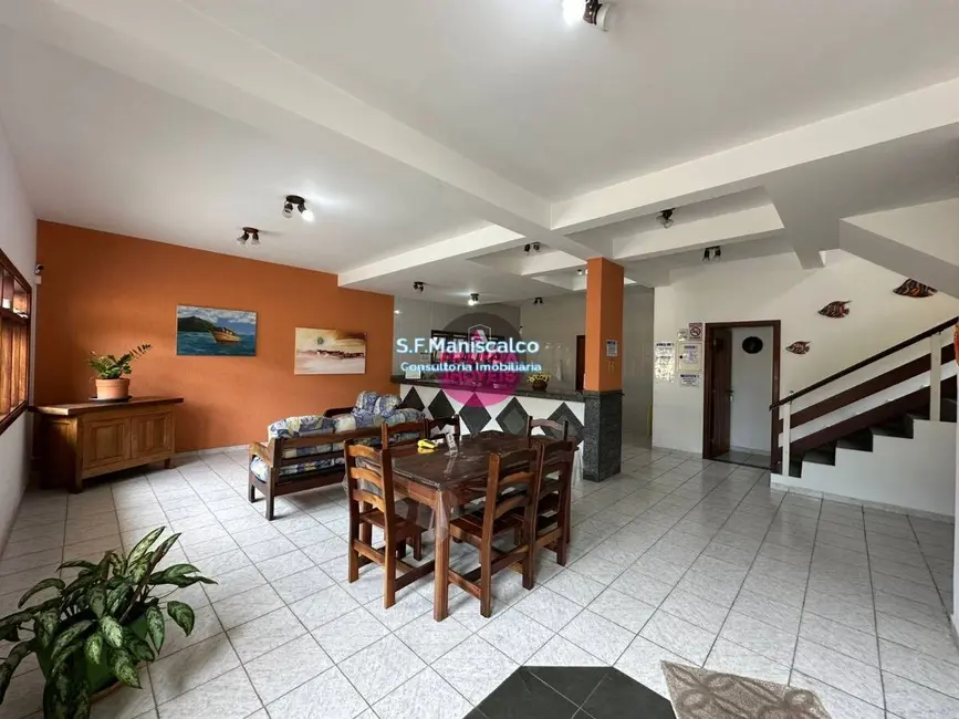 Foto 5 de Casa com 6 quartos à venda e para alugar, 490m2 em Ubatuba - SP