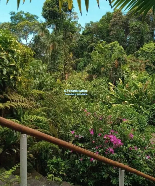 Pousada com 5 quartos à venda e para alugar, 936m2 em Ubatuba - SP - imagem 6 Foto 6 de Pousada com 5 quartos à venda e para alugar, 936m2 em Ubatuba - SP