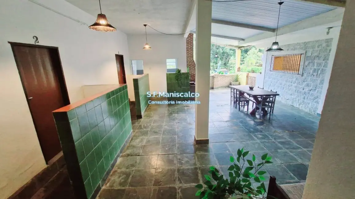Pousada com 5 quartos à venda e para alugar, 936m2 em Ubatuba - SP - imagem 9 Foto 9 de Pousada com 5 quartos à venda e para alugar, 936m2 em Ubatuba - SP