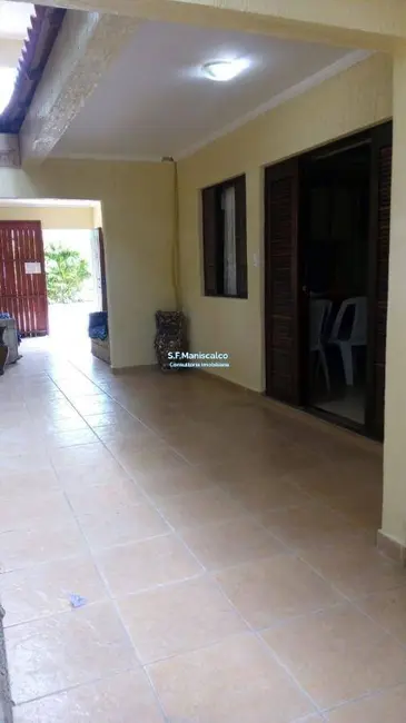 Pousada com 6 quartos para alugar, 272m2 em Ubatuba - SP - imagem 2 Foto 2 de Pousada com 6 quartos para alugar, 272m2 em Ubatuba - SP