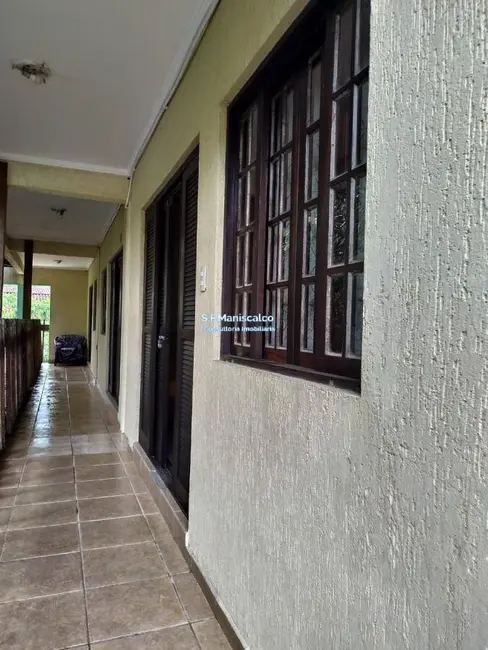 Pousada com 6 quartos para alugar, 272m2 em Ubatuba - SP - imagem 3 Foto 3 de Pousada com 6 quartos para alugar, 272m2 em Ubatuba - SP