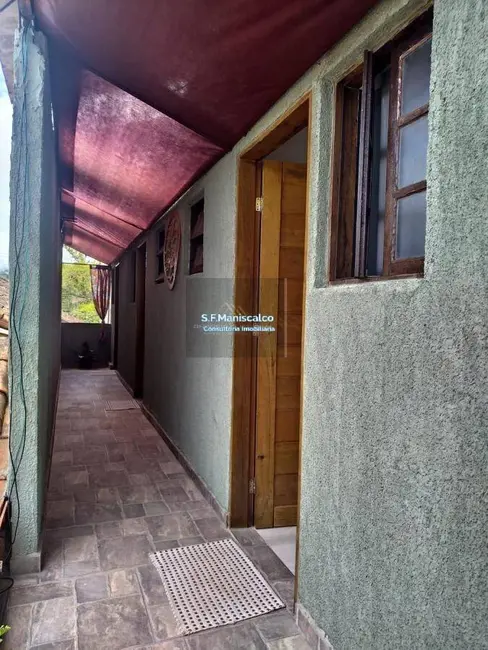 Pousada com 10 quartos para alugar, 760m2 em Ubatuba - SP - imagem 5 Foto 5 de Pousada com 10 quartos para alugar, 760m2 em Ubatuba - SP