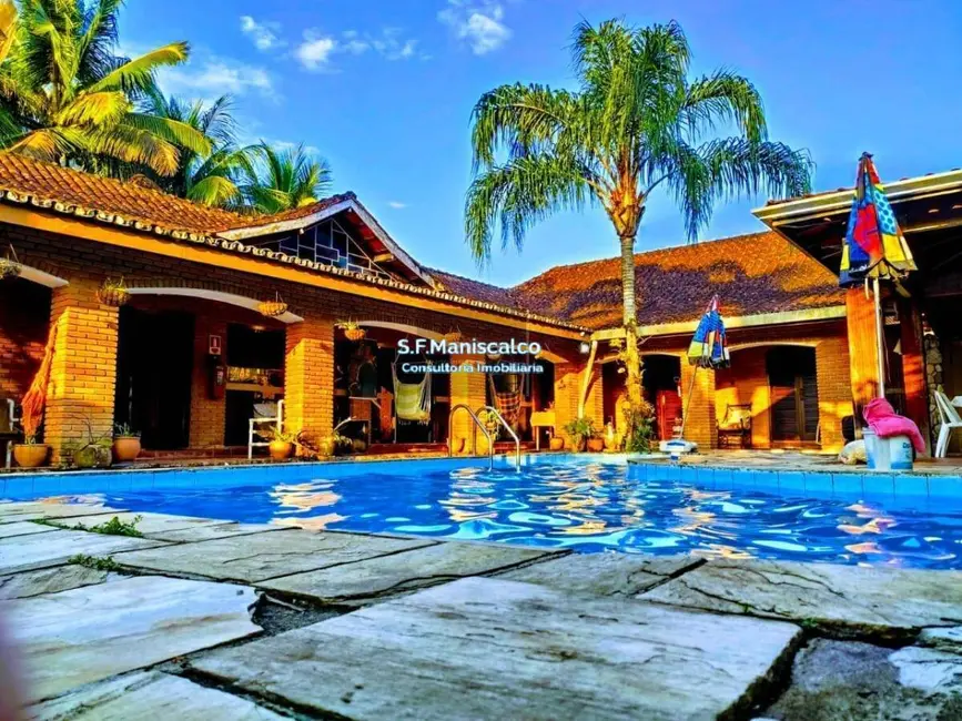 Pousada com 10 quartos para alugar, 760m2 em Ubatuba - SP - imagem 2 Foto 2 de Pousada com 10 quartos para alugar, 760m2 em Ubatuba - SP