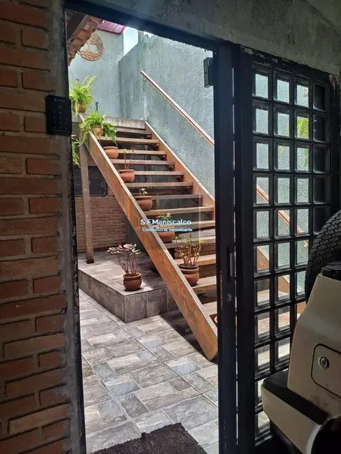 Pousada com 10 quartos para alugar, 760m2 em Ubatuba - SP - imagem 6 Foto 6 de Pousada com 10 quartos para alugar, 760m2 em Ubatuba - SP