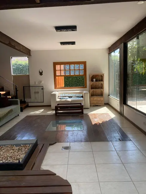 Foto 9 de Casa com 2 quartos à venda, 1070m2 em Quiririm, Taubate - SP