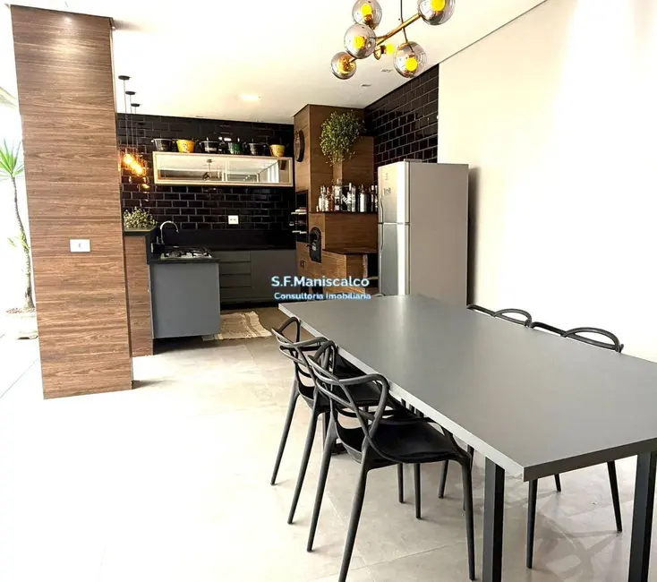 Foto 24 de Casa à venda, 354m2 em Tremembe - SP