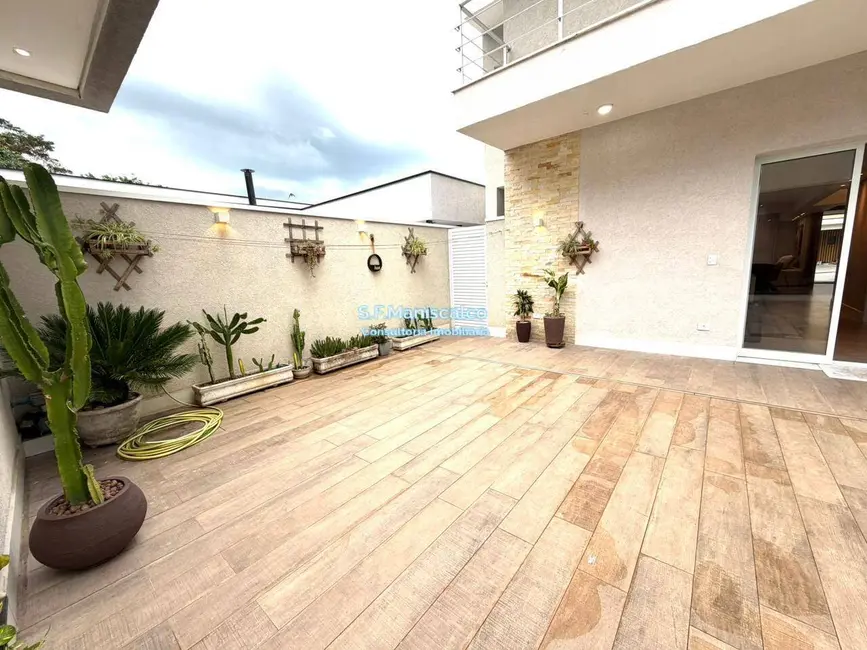 Foto 8 de Casa à venda, 354m2 em Tremembe - SP