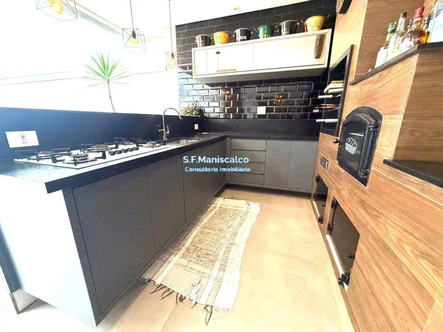 Foto 4 de Casa à venda, 354m2 em Tremembe - SP