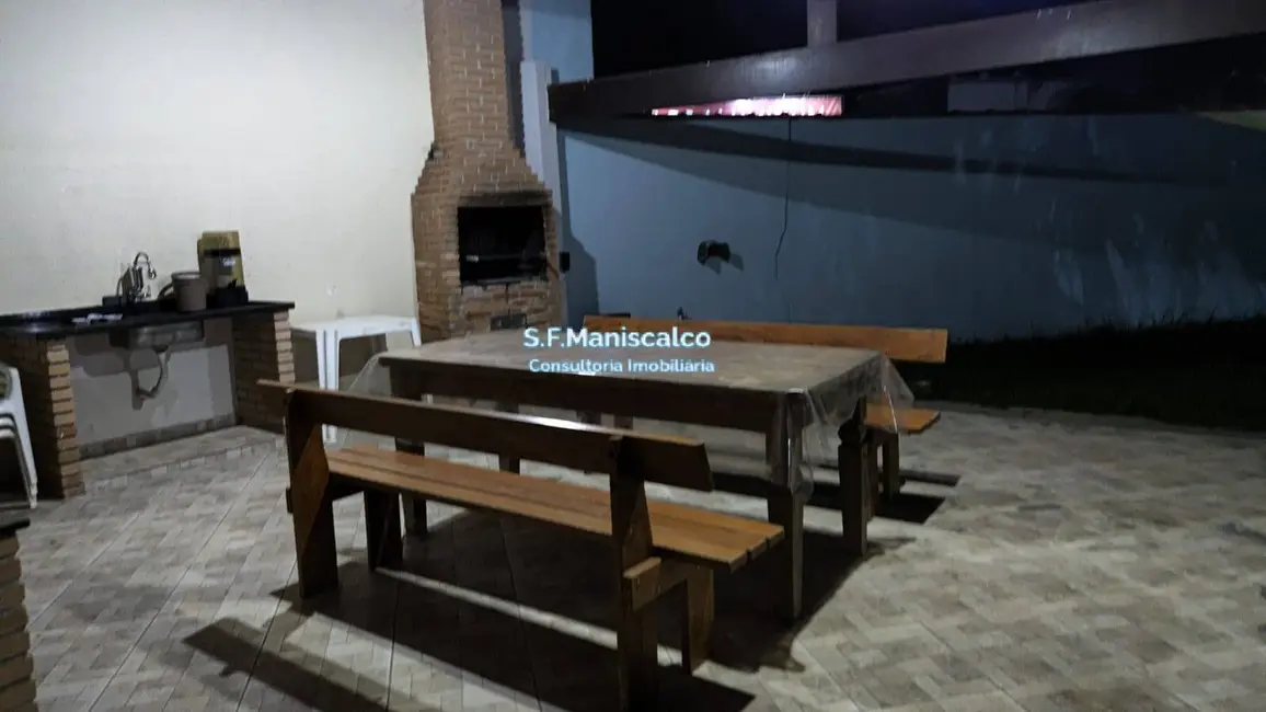 Foto 8 de Casa com 4 quartos à venda e para alugar, 700m2 em Ubatuba - SP