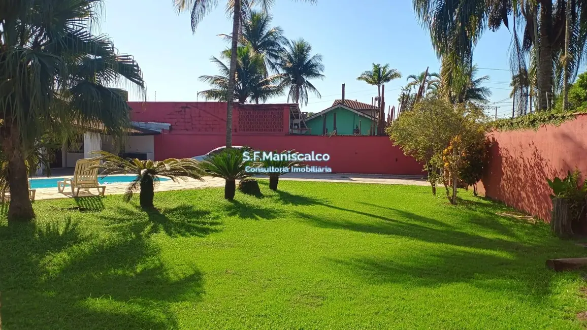 Foto 5 de Casa com 4 quartos à venda e para alugar, 700m2 em Ubatuba - SP