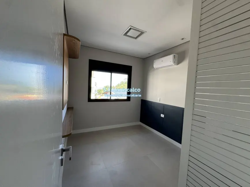 Foto 6 de Apartamento com 3 quartos à venda, 128m2 em Ubatuba - SP