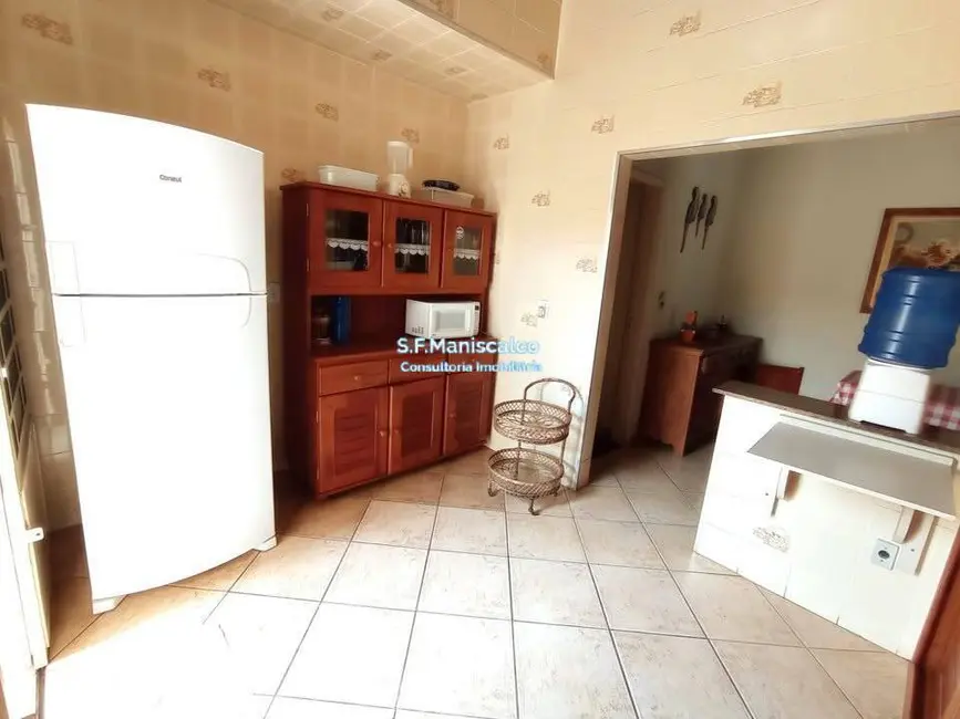 Foto 7 de Casa com 5 quartos à venda, 246m2 em Ubatuba - SP