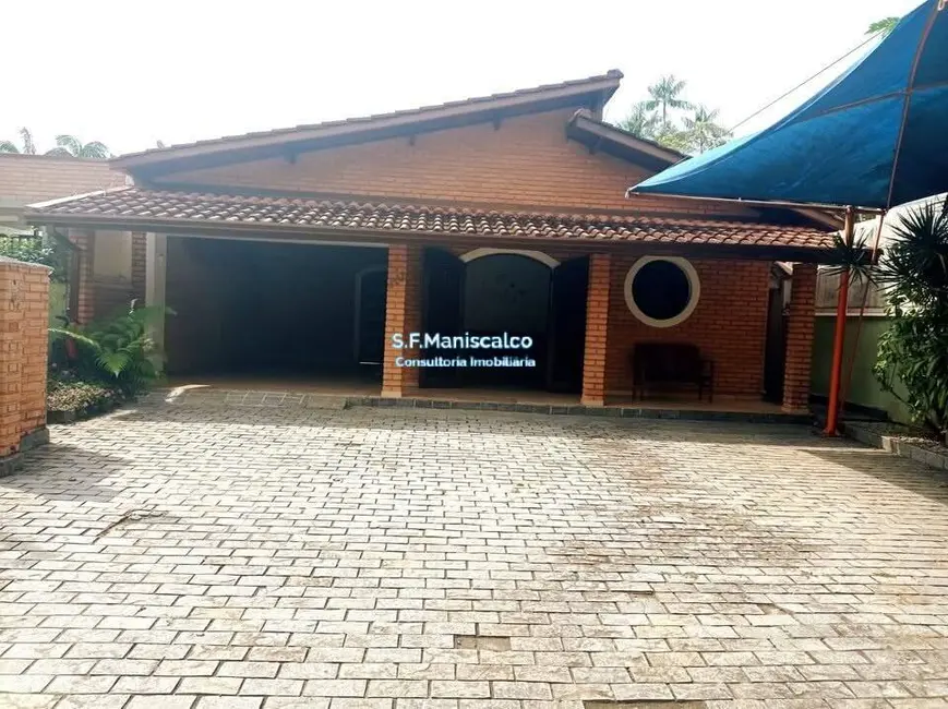 Foto 1 de Casa com 5 quartos à venda, 246m2 em Ubatuba - SP