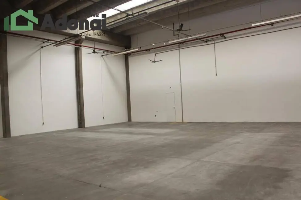 Foto 4 de Armazém / Galpão para alugar, 6000m2 em Lapa, São Paulo - SP