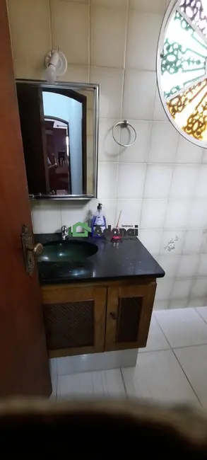 Casa com 4 quartos à venda, 180m2 em Anhangabaú, Jundiai - SP - imagem 7 Foto 7 de Casa com 4 quartos à venda, 180m2 em Anhangabaú, Jundiai - SP