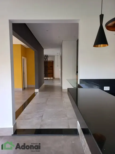 Casa de Condomínio com 3 quartos para alugar, 220m2 em Itupeva - SP - imagem 3 Foto 3 de Casa de Condomínio com 3 quartos para alugar, 220m2 em Itupeva - SP