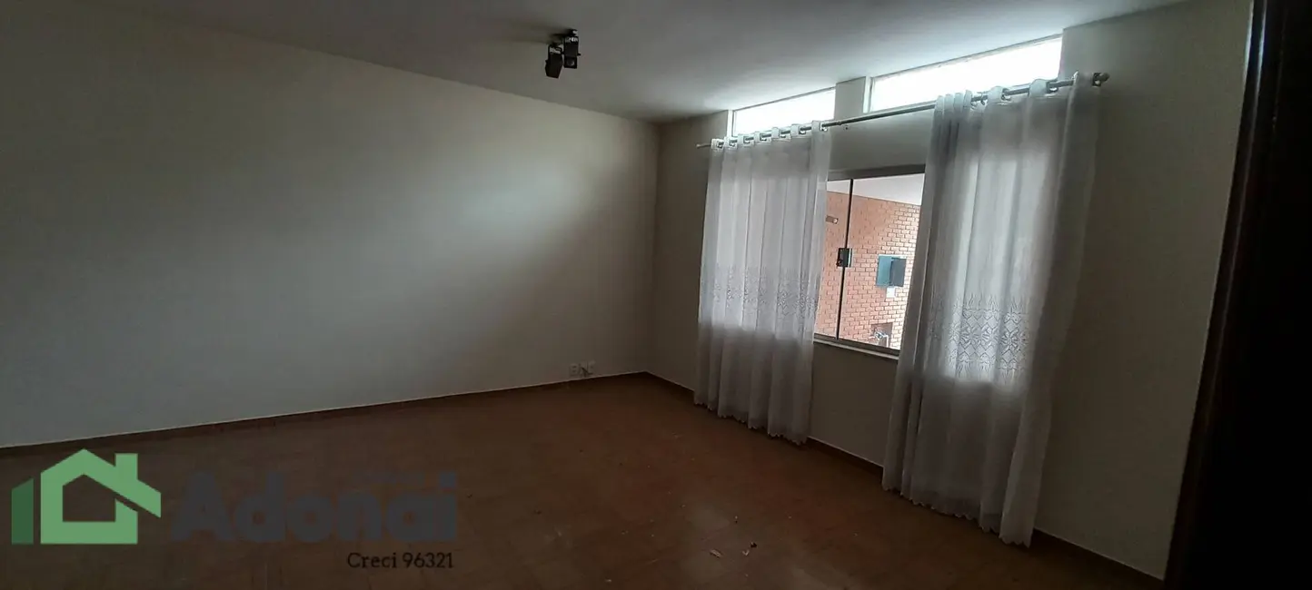 Foto 2 de Casa com 2 quartos à venda, 253m2 em Anhangabaú, Jundiai - SP