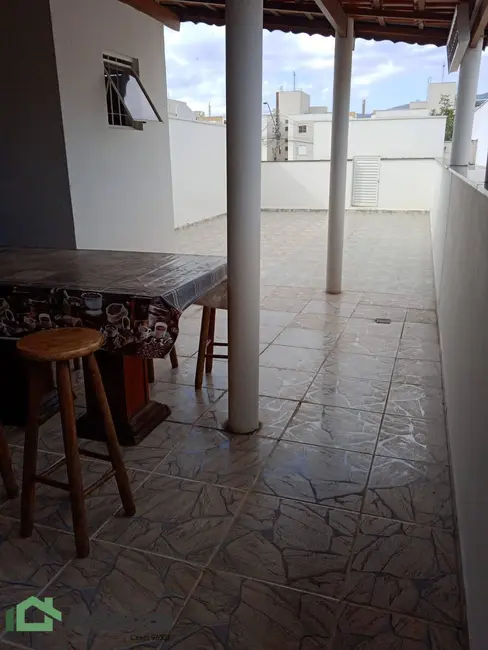 Foto 2 de Casa com 3 quartos à venda, 180m2 em Horto Santo Antonio, Jundiai - SP
