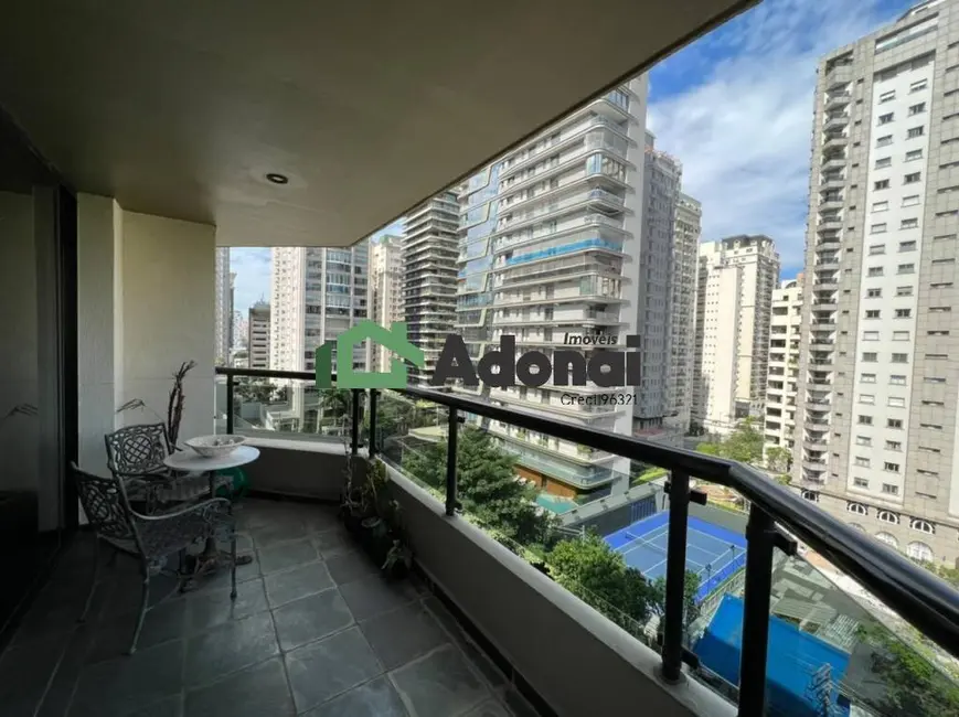 Foto 1 de Apartamento com 3 quartos à venda, 220m2 em Itaim Bibi, São Paulo - SP