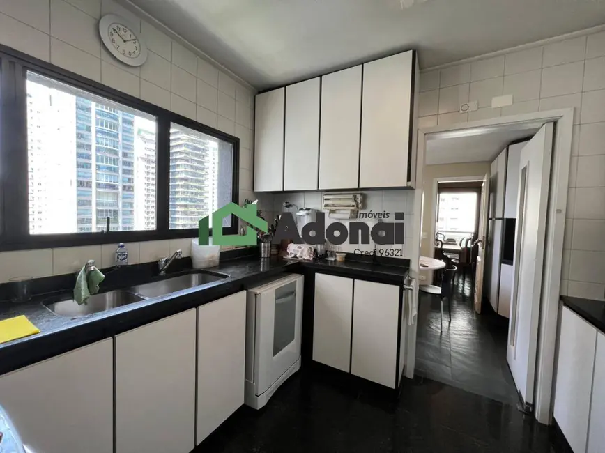 Apartamento com 3 quartos à venda, 220m2 em Itaim Bibi, São Paulo - SP - imagem 7 Foto 7 de Apartamento com 3 quartos à venda, 220m2 em Itaim Bibi, São Paulo - SP