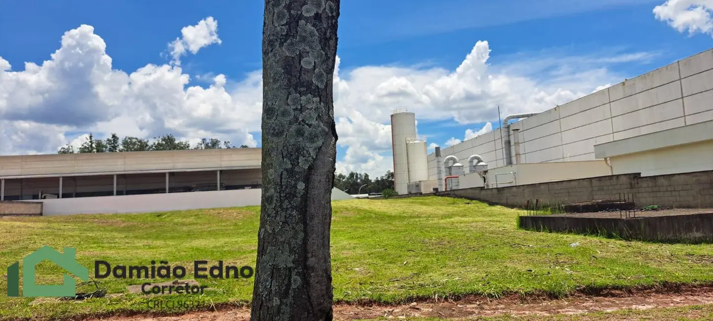 Foto 1 de Terreno / Lote à venda, 5225m2 em Jundiai - SP