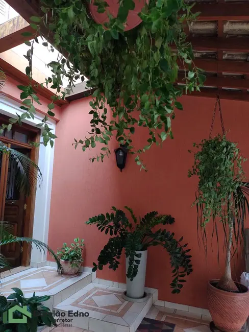 Foto 6 de Casa com 3 quartos à venda, 316m2 em Vila Santo Estéfano, São Paulo - SP