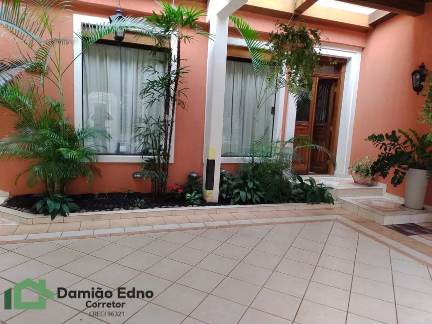 Foto 1 de Casa com 3 quartos à venda, 316m2 em Vila Santo Estéfano, São Paulo - SP