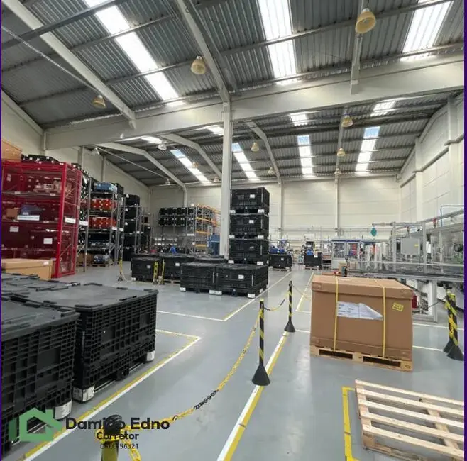 Foto 5 de Armazém / Galpão à venda, 1065m2 em Vinhedo - SP