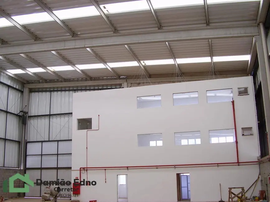 Foto 2 de Armazém / Galpão para alugar, 3180m2 em Jundiai - SP