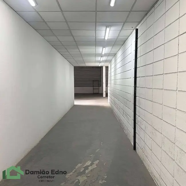 Armazém / Galpão para alugar, 1400m2 em Lapa, São Paulo - SP - imagem 6 Foto 6 de Armazém / Galpão para alugar, 1400m2 em Lapa, São Paulo - SP