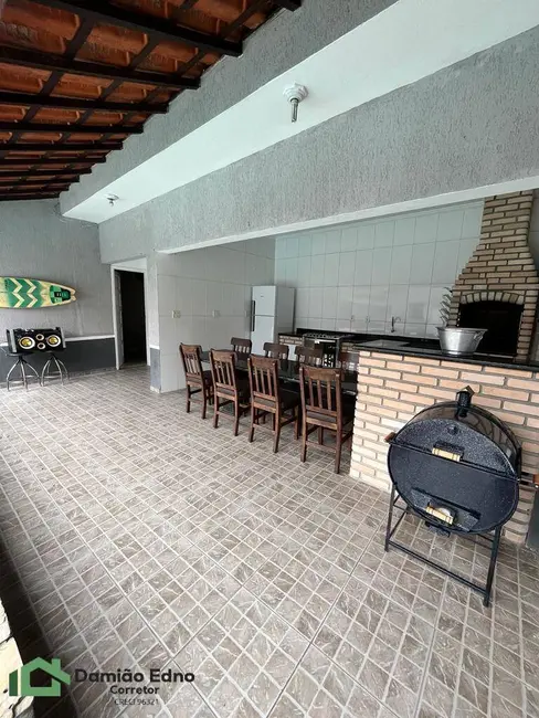 Foto 6 de Casa com 4 quartos à venda, 362m2 em Tupi, Praia Grande - SP