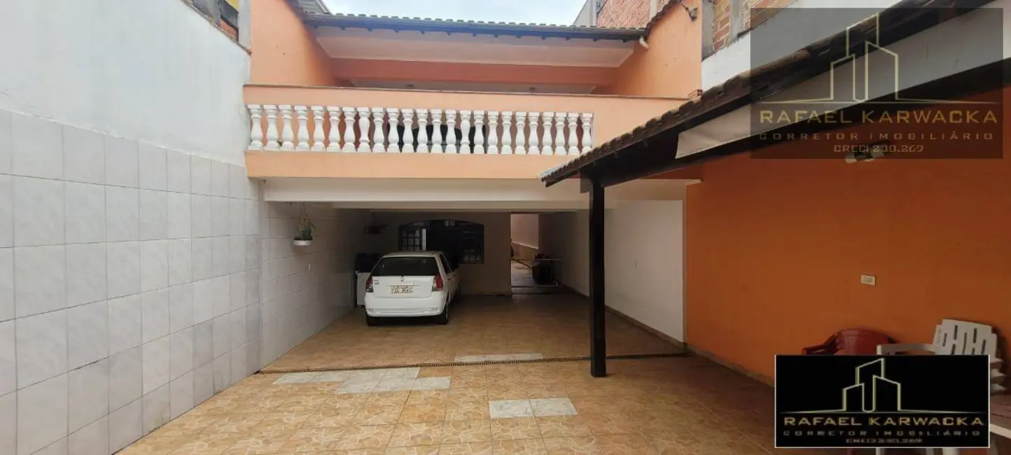 Sobrado com 3 quartos à venda, 200m2 em Jardim Ângela Maria, Carapicuiba - SP - imagem 3 Foto 3 de Sobrado com 3 quartos à venda, 200m2 em Jardim Ângela Maria, Carapicuiba - SP