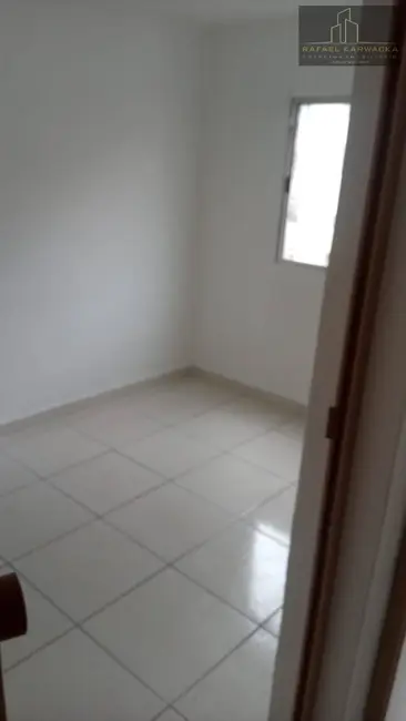 Apartamento com 2 quartos à venda, 38m2 em Conjunto Habitacional Presidente Castelo Branco, Carapicuiba - SP - imagem 4 Foto 4 de Apartamento com 2 quartos à venda, 38m2 em Conjunto Habitacional Presidente Castelo Branco, Carapicuiba - SP