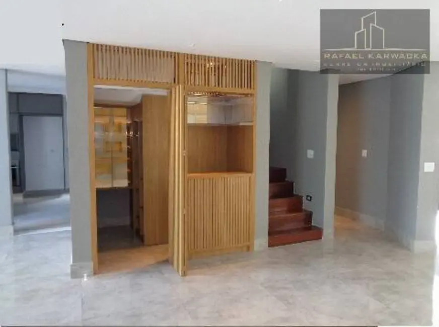 Sobrado com 5 quartos à venda, 287m2 em City Bussocaba, Osasco - SP - imagem 4 Foto 4 de Sobrado com 5 quartos à venda, 287m2 em City Bussocaba, Osasco - SP