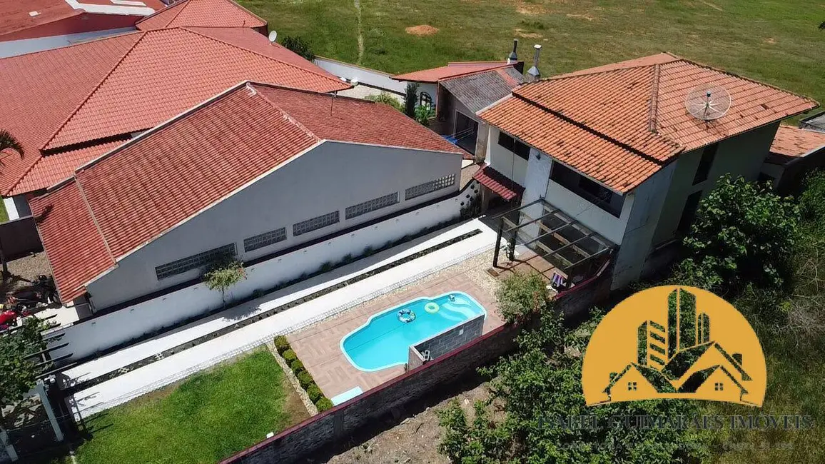 Foto 1 de Casa com 3 quartos à venda, 250m2 em Penha - SC