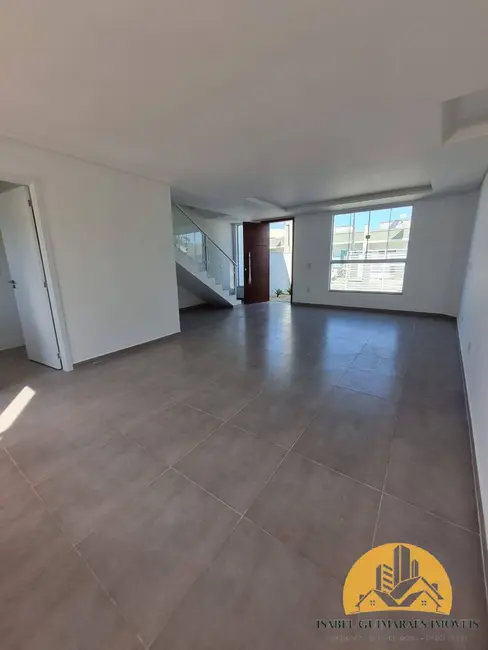 Foto 6 de Sobrado com 3 quartos à venda, 100m2 em Meia Praia, Navegantes - SC