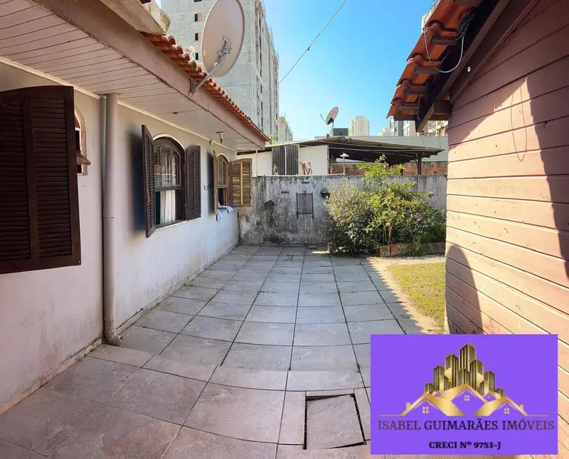 Foto 3 de Casa com 4 quartos à venda, 260m2 em Balneario Picarras - SC