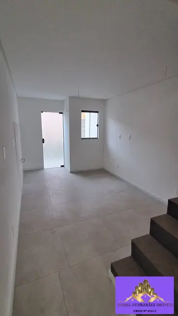 Sobrado com 2 quartos à venda, 90m2 em Passo Manso, Blumenau - SC - imagem 3 Foto 3 de Sobrado com 2 quartos à venda, 90m2 em Passo Manso, Blumenau - SC