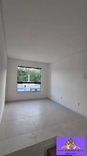 Sobrado com 2 quartos à venda, 90m2 em Passo Manso, Blumenau - SC - imagem 2 Foto 2 de Sobrado com 2 quartos à venda, 90m2 em Passo Manso, Blumenau - SC