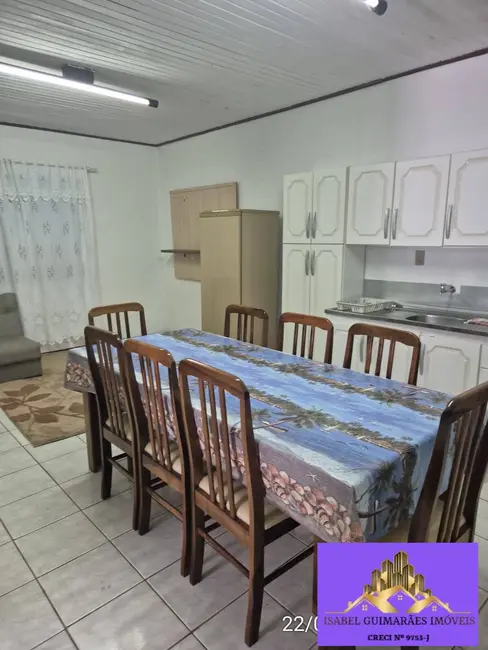 Casa com 4 quartos para alugar em Centro, Navegantes - SC - imagem 5 Foto 5 de Casa com 4 quartos para alugar em Centro, Navegantes - SC