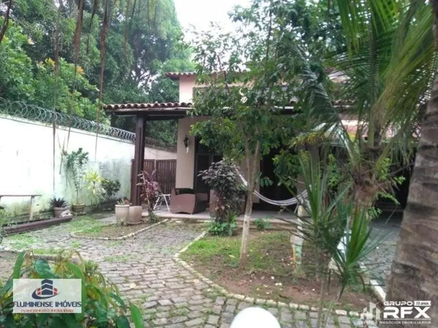 Foto 3 de Casa com 5 quartos à venda, 180m2 em Itaipu, Niteroi - RJ