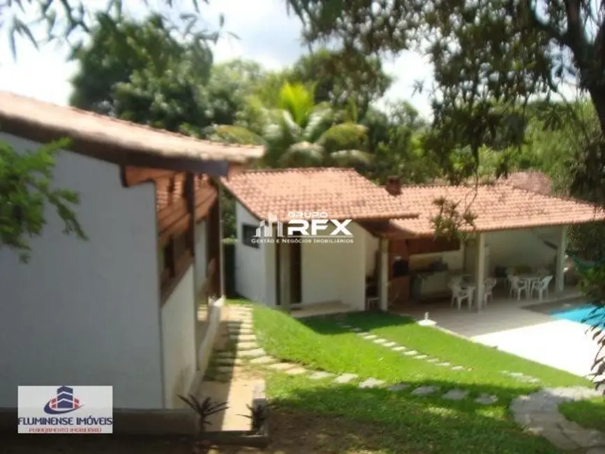 Foto 2 de Casa com 5 quartos à venda, 2400m2 em Vila Progresso, Niteroi - RJ