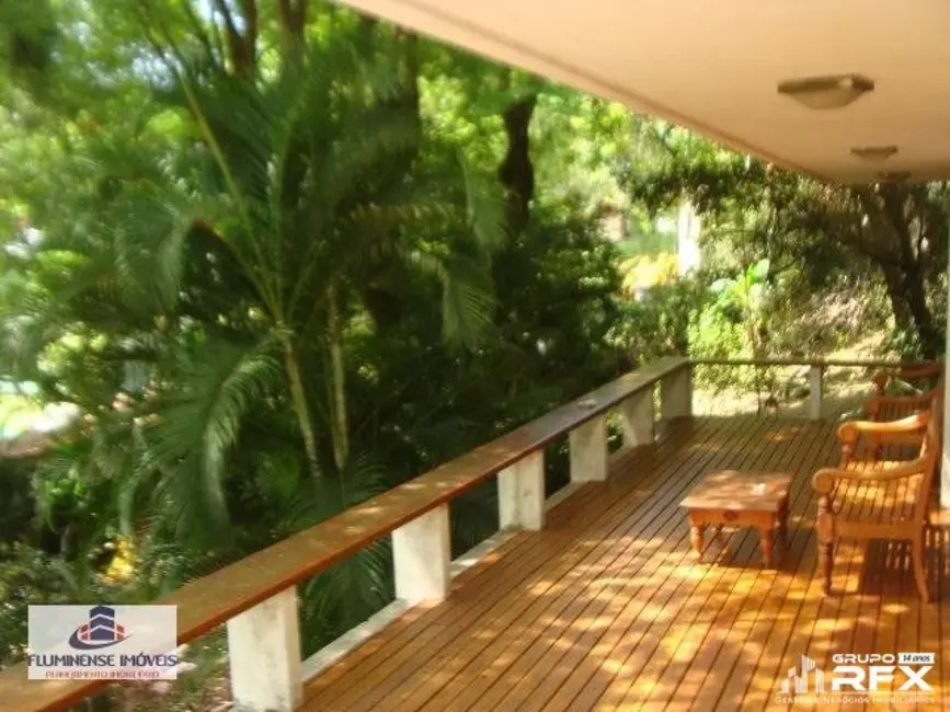 Foto 9 de Casa com 5 quartos à venda, 2400m2 em Vila Progresso, Niteroi - RJ