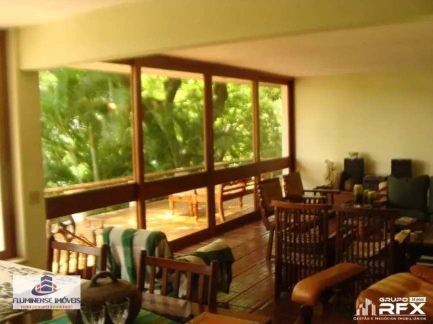 Foto 4 de Casa com 5 quartos à venda, 2400m2 em Vila Progresso, Niteroi - RJ