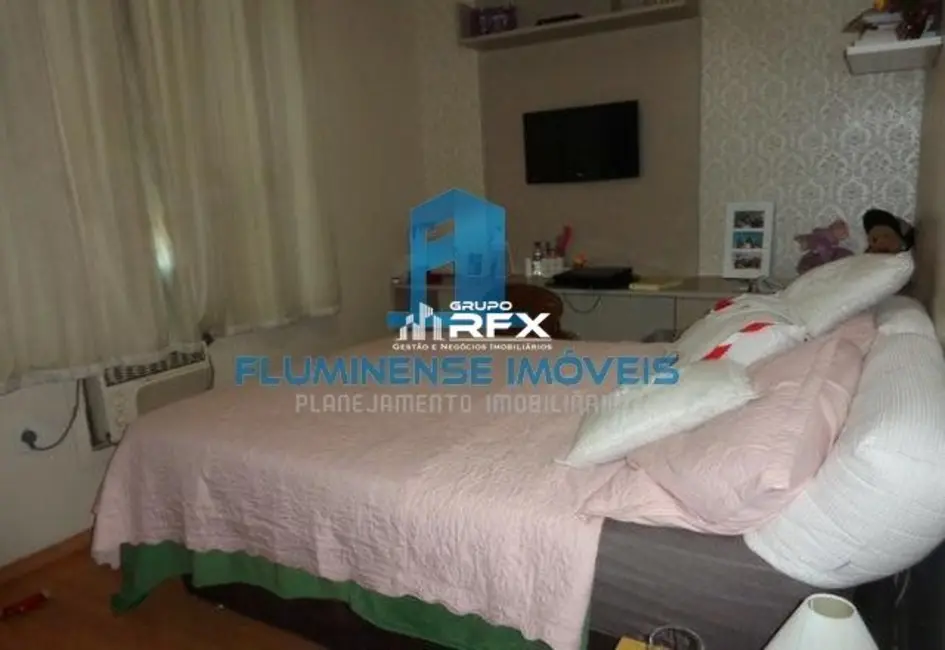 Foto 2 de Cobertura com 3 quartos à venda, 120m2 em Santa Rosa, Niteroi - RJ
